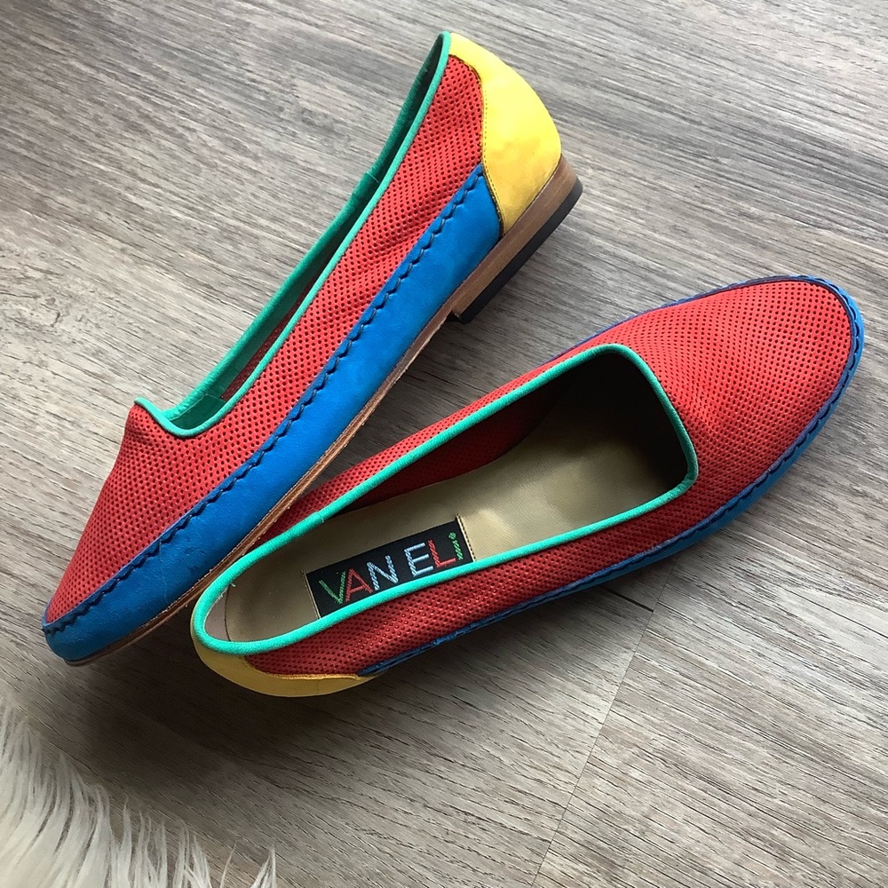 Vintage color block flats suede slip ons made in Italy 7 M. Fits like a size 6.